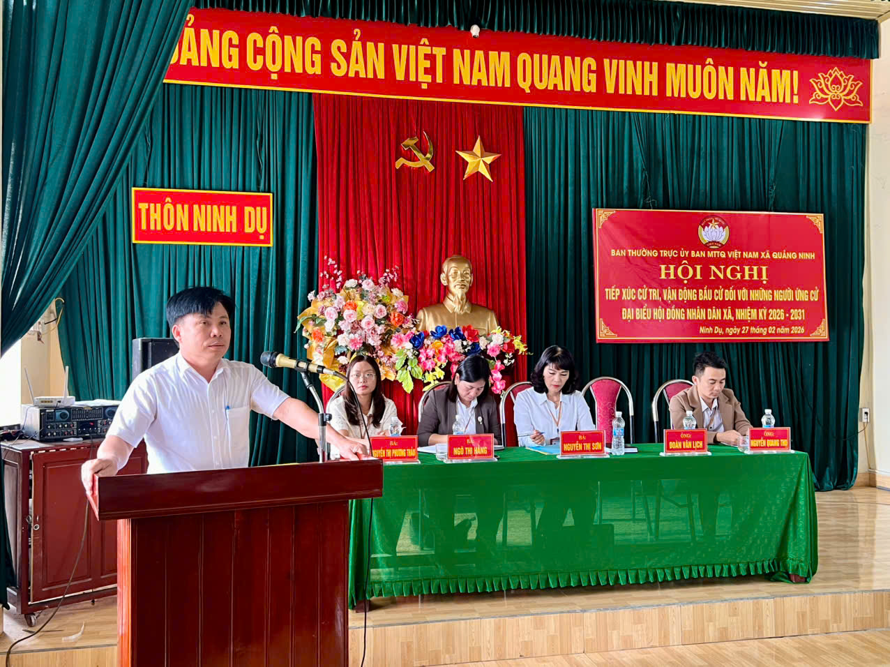 Anh-tin-bai
