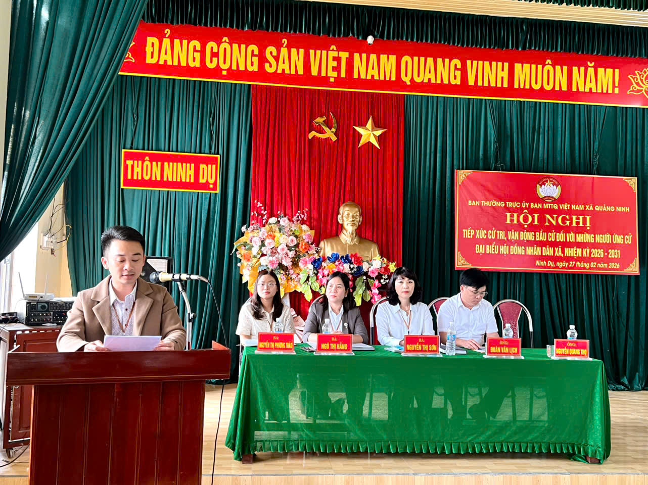 Anh-tin-bai
