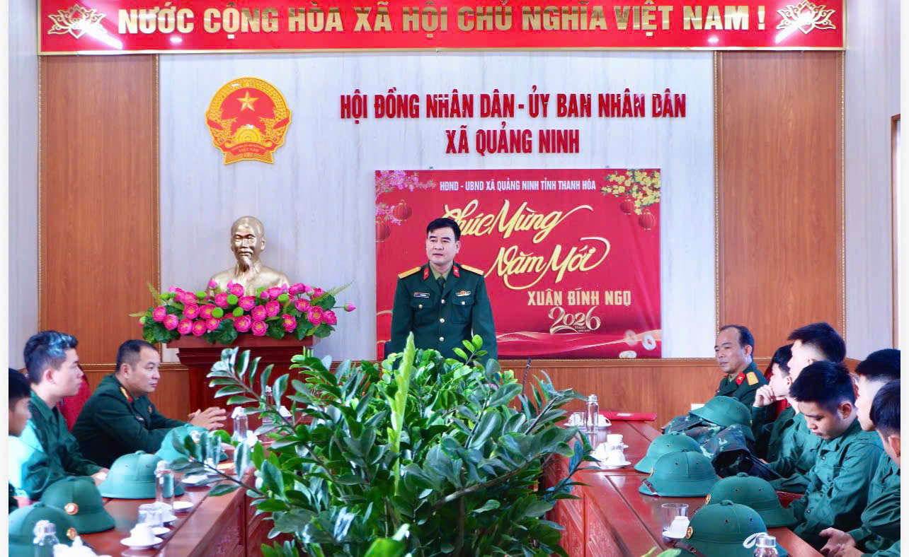 Ban Chỉ huy Quân sự xã Quảng Ninh tổ chức gặp mặt, động viên giao nhiệm vụ cho thanh niên chuẩn bị lên đường nhập ngũ năm 2026