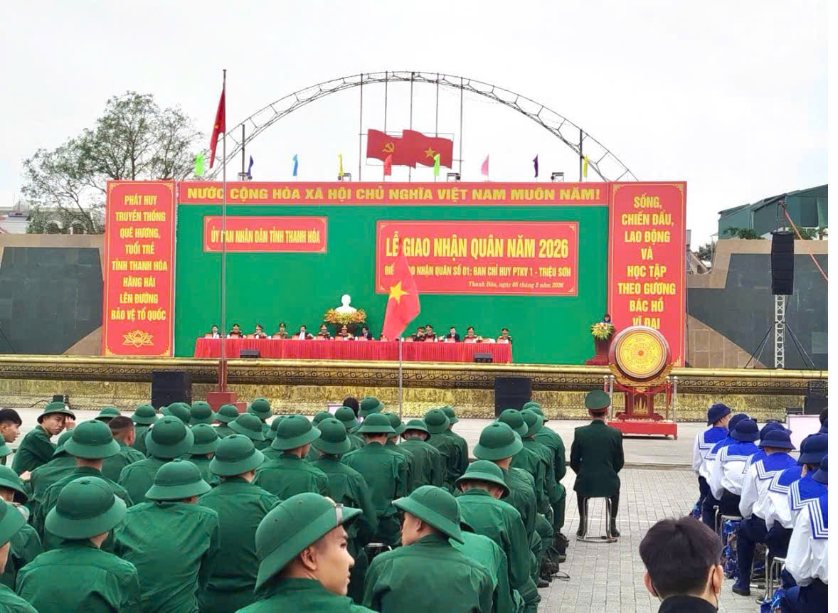 Thanh niên xã Quảng Ninh hăng hái lên đường nhập ngũ năm 2026