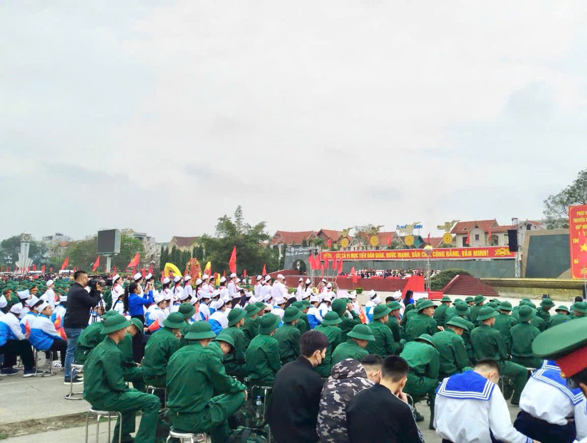 Anh-tin-bai