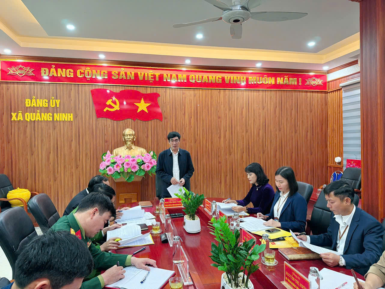 Anh-tin-bai