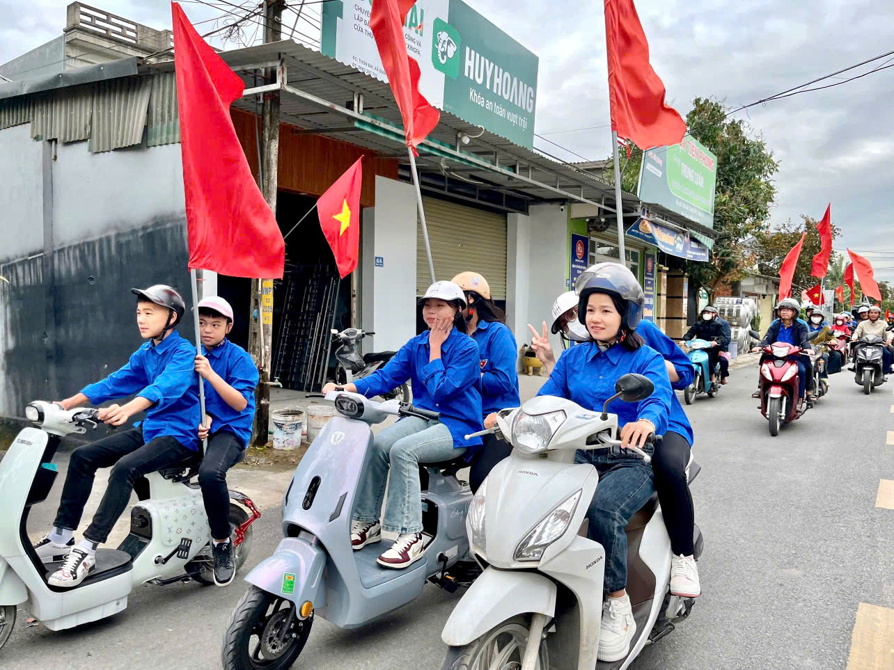 Anh-tin-bai