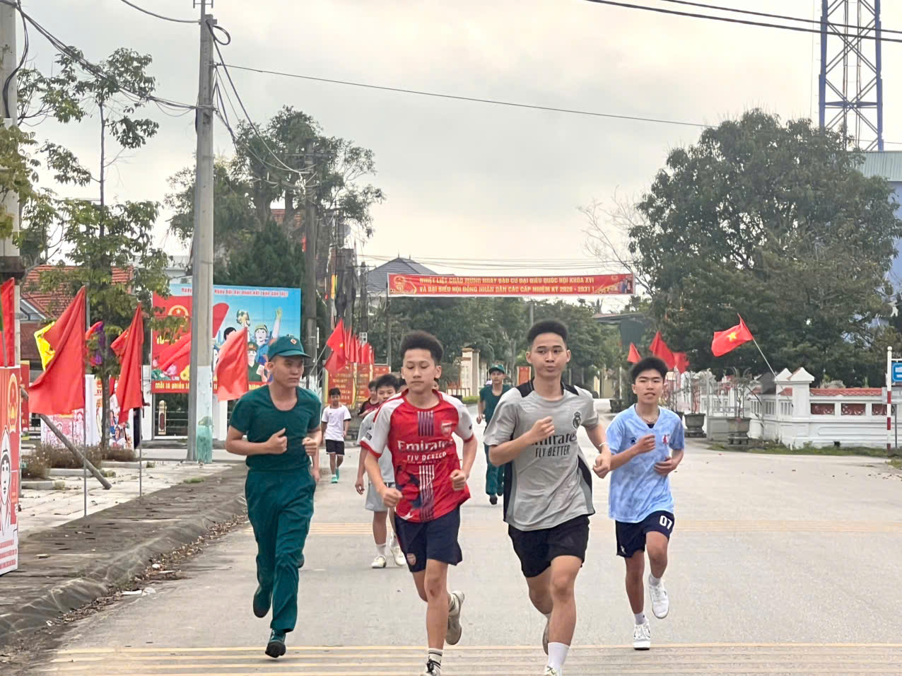 Anh-tin-bai