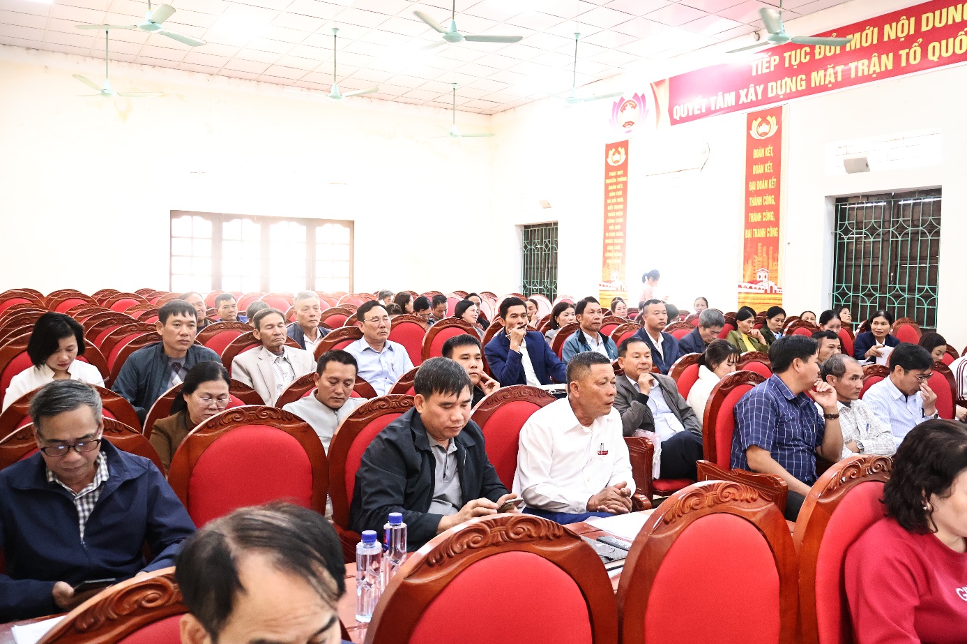 D:\Trung tâm CU DVC\Phòng Kinh Tế\Rà soát hộ nghèo\IMG_1260.JPG