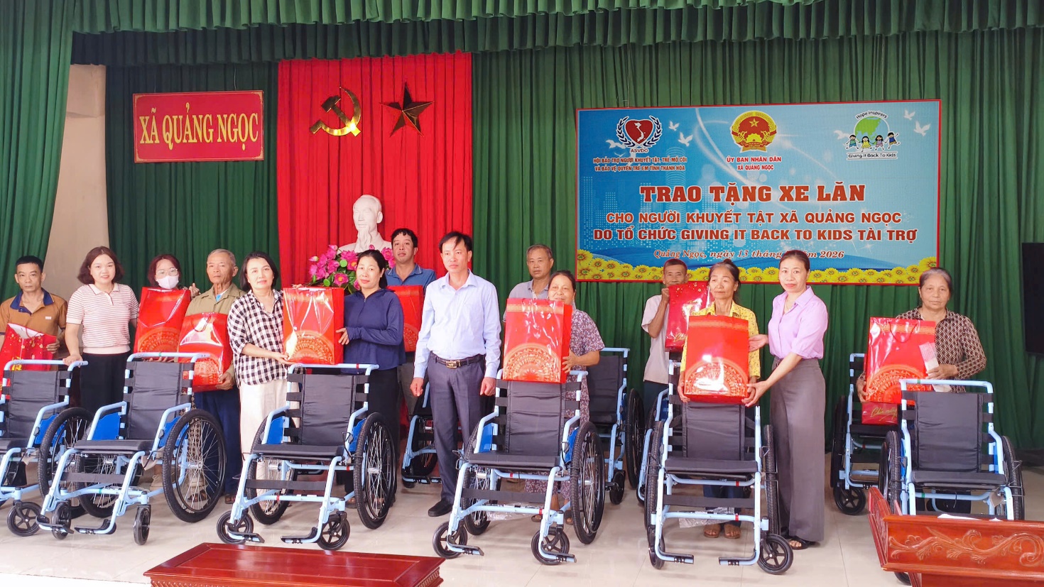 D:\Trung tâm CU DVC\2026\Phòng Văn Hóa\Sang\Xe Lăn\3.jpg