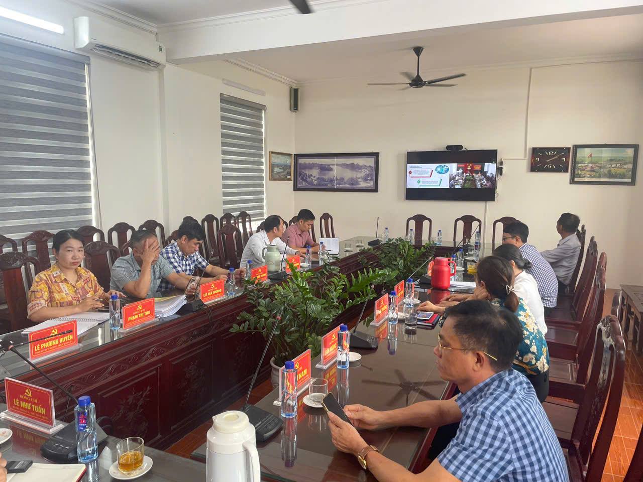 F:\Trung tâm CU DVC\2026\Ban Xây Dựng Đảng\1 năm 6 tháng\z7995692474192_ee04a387f898d2676c1b3388e029b93f.jpg
