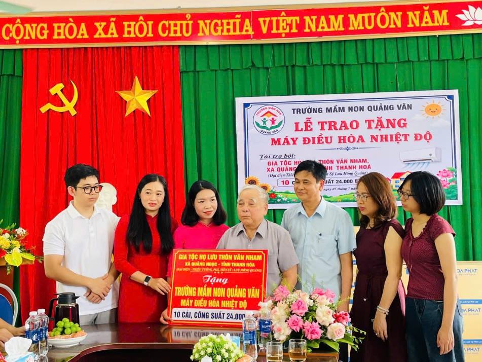 C:\Users\Admin\Desktop\Ảnh các loại\Trao ĐH trương MN Bac Đỉnh.jpg