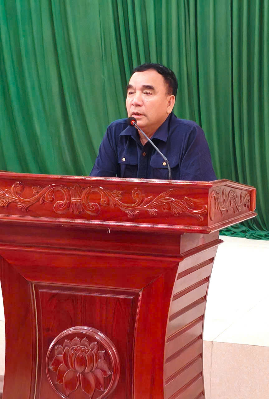 D:\Hiếu 2025\Hội Nghị\z6794180666889_0c5e54e3fc58dc4b43ab30a5256bb957.jpg