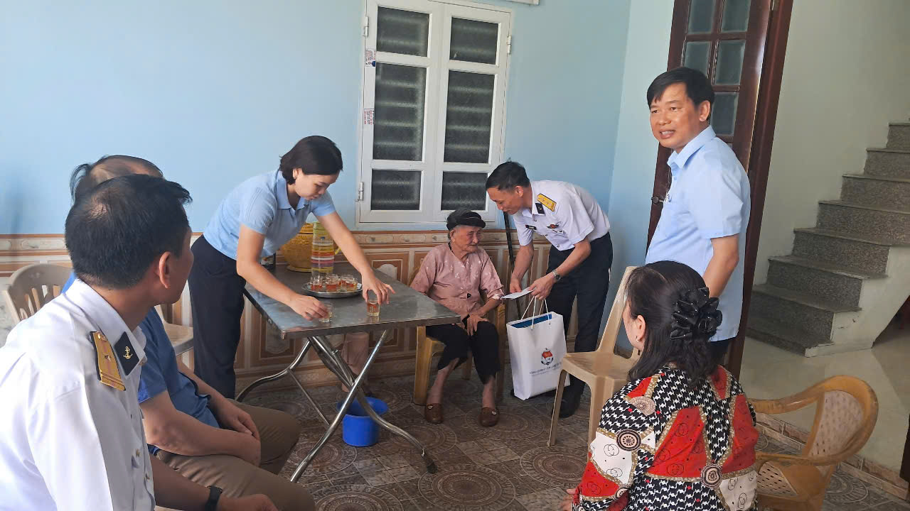 D:\QUẢNG NGỌC\Tuyên Tryền\Hình Ảnh\4c66c319-14a2-4530-9152-9d6390fae7a8.jpg