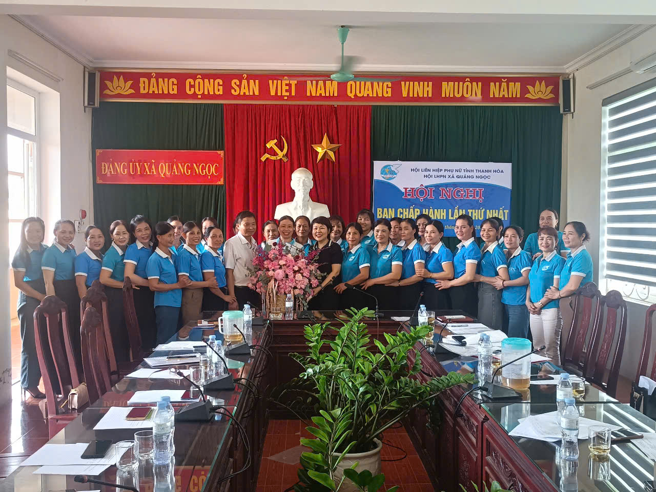 D:\Tuyên truyền\Ảnh\PN\gen-h-z6859383334222_88bc15b2cfef1242e9309320677b0958.jpg