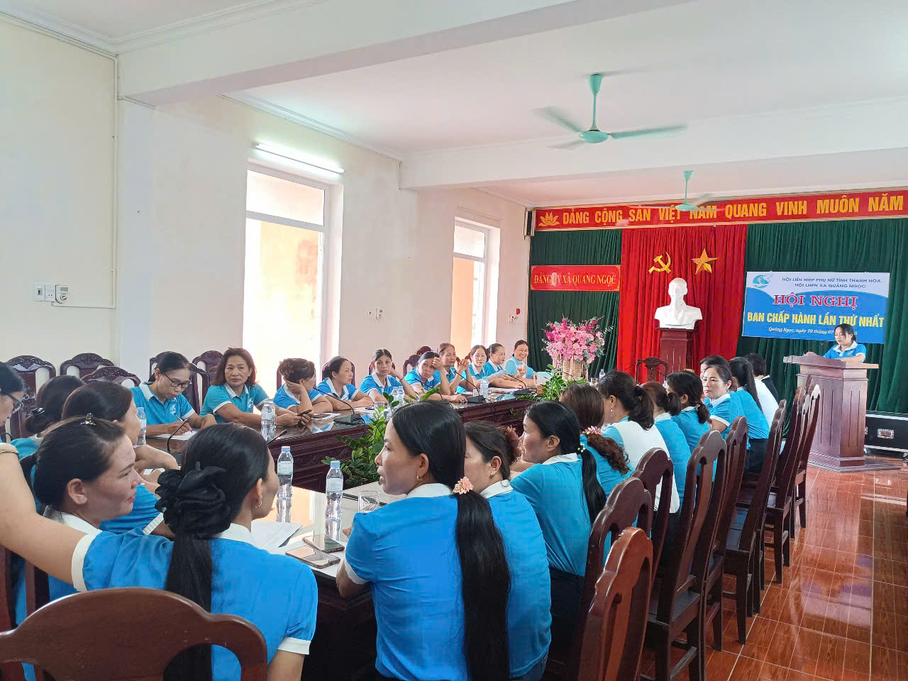 D:\Tuyên truyền\Ảnh\PN\gen-h-z6859383301138_7fc652b5165de0b6b8dd2ac8e665bd9d.jpg