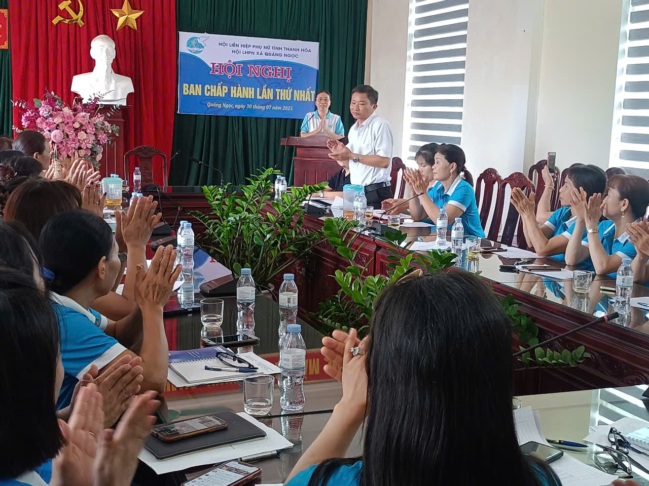 D:\Tuyên truyền\Ảnh\PN\gen-h-z6859383294411_09ae5a6c8e6301479efe0444cced70ea.jpg