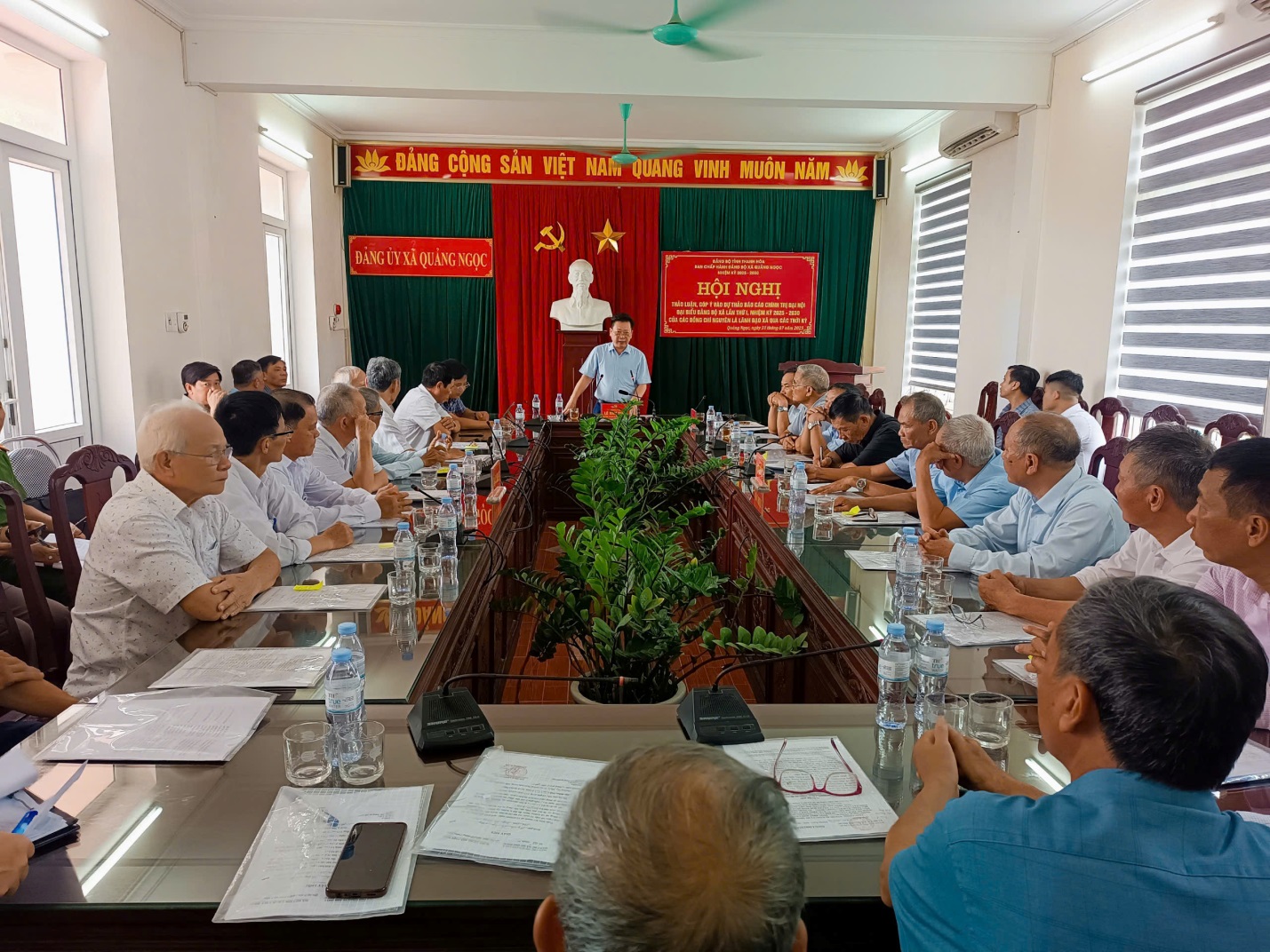 D:\Tuyên truyền\Ảnh\góp ý\gen-h-z6859872406143_4ac83a9950a99bfde6cf01428e40b339.jpg