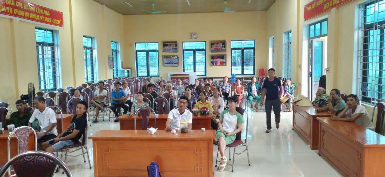 D:\Tuyên truyền\Ảnh\Cấp tiền\0e38050ee30d6853311c15.jpg