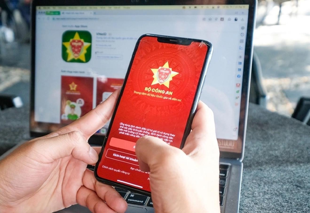 Description: VNeID là ứng dụng duy nhất được sử dụng để quản lý định danh, xác thực điện  tử