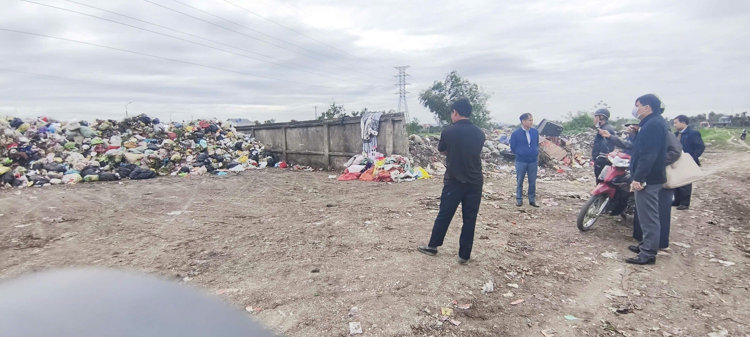 Description: F:\TUYÊN TRUYỀN\Fanpage\Rác thải\a31dddcb-d3c6-49c2-a719-eac7dd723221.jfif