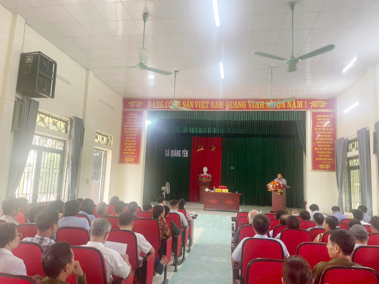 Xã Quảng Yên tổ chức hội nghị triển khai nhiệm vụ cho người hoạt động không chuyên trách sau sáp nhập
