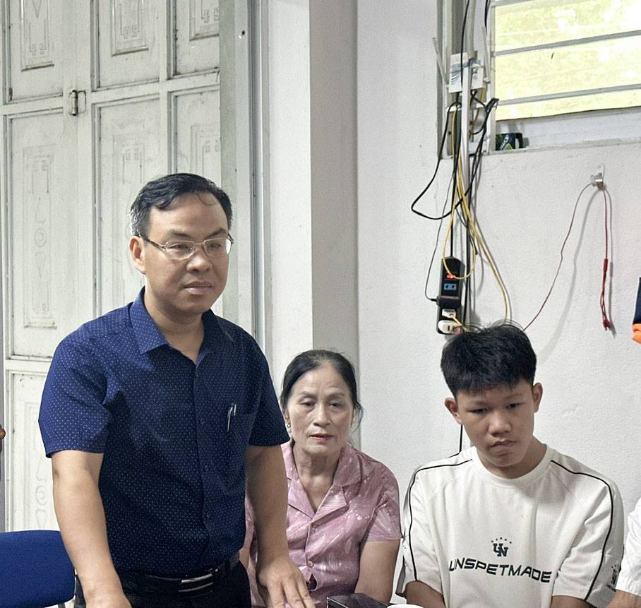 Anh-tin-bai
