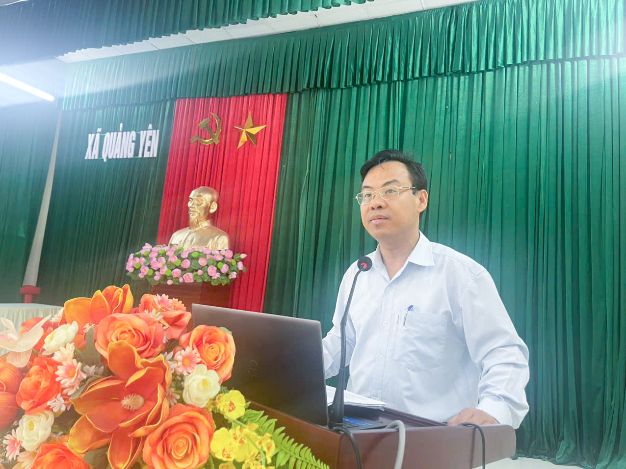 Anh-tin-bai