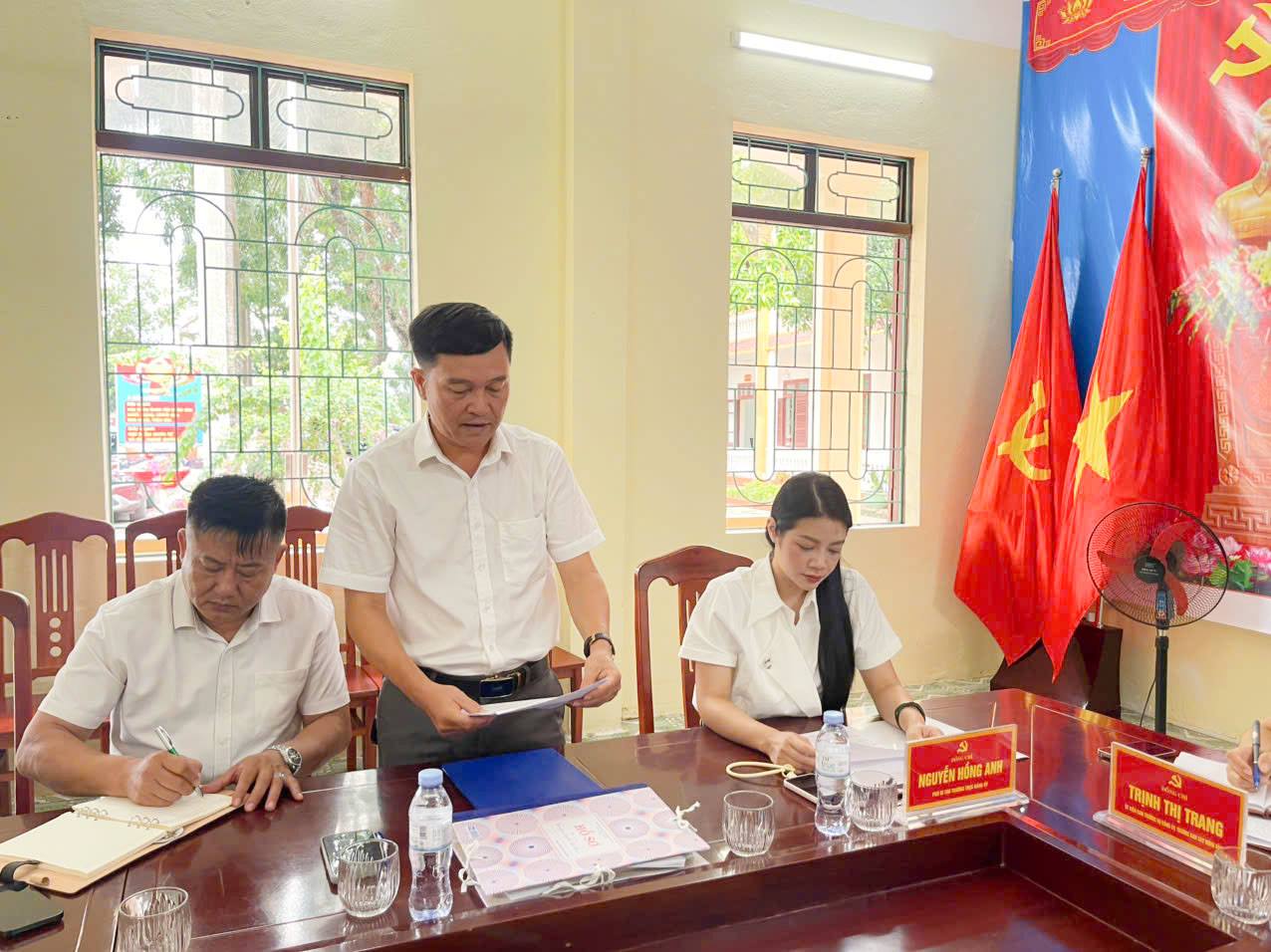 Anh-tin-bai