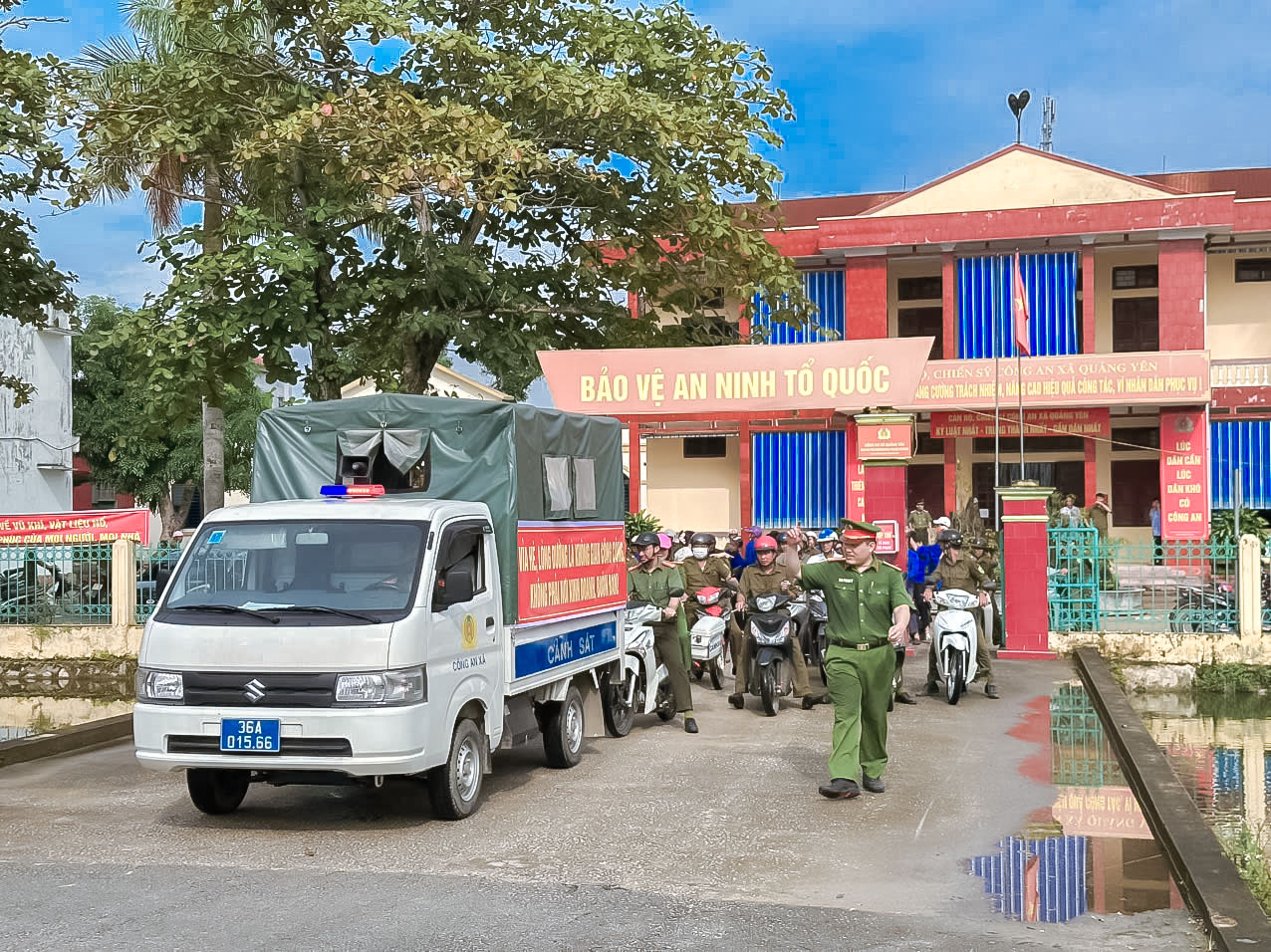 UBND xã Quảng Yên tổ chức lễ ra quân triển khai đợt cao điểm thiết lập trật tự công cộng trên địa bàn