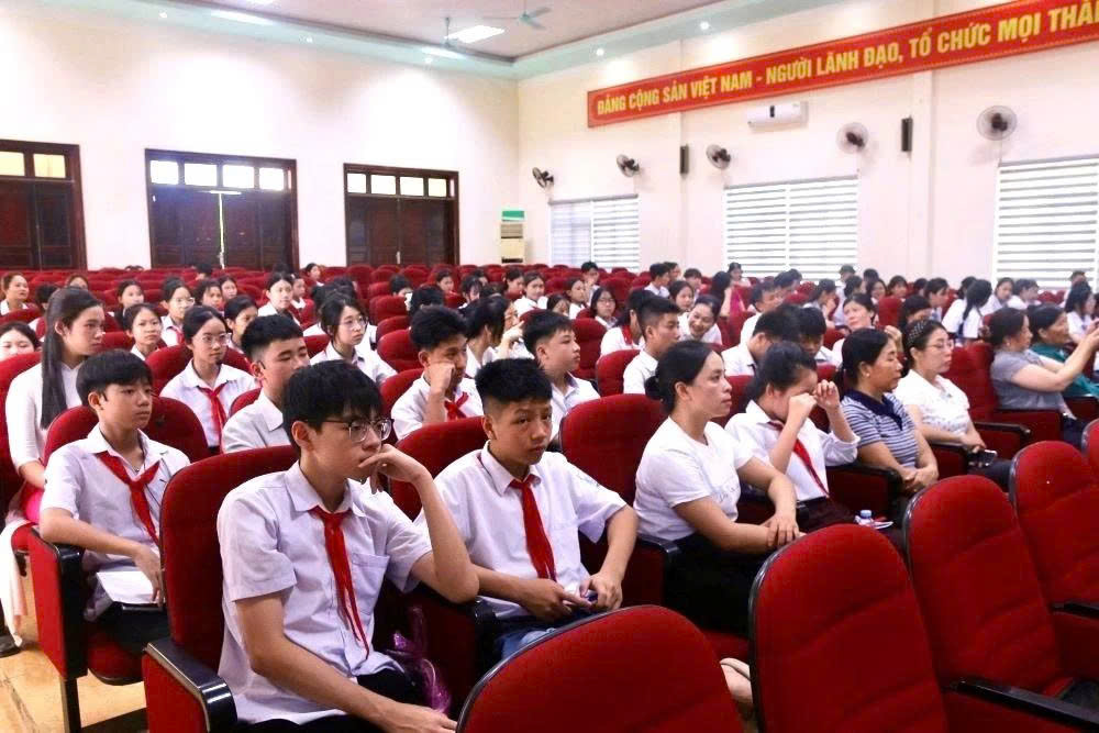 Anh-tin-bai