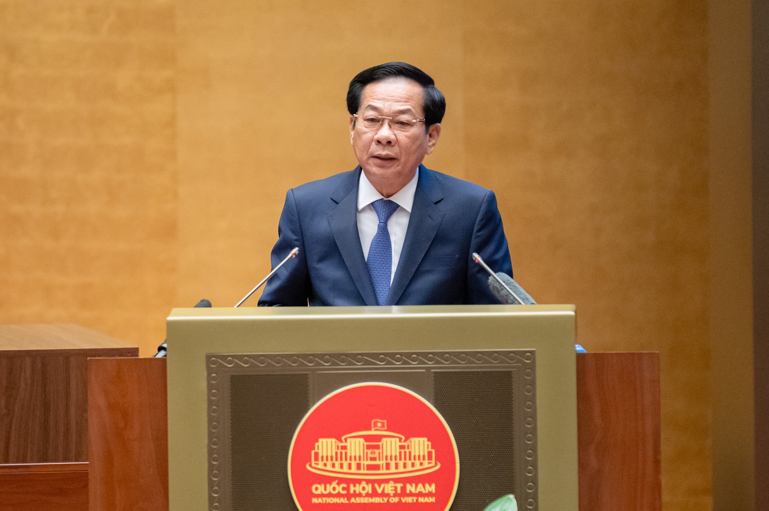 Description: Anh-tin-bai