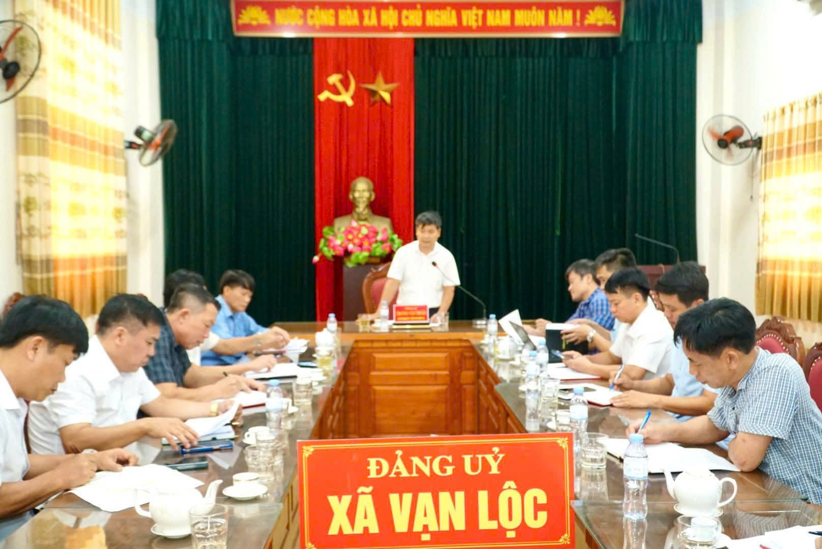 Thường trực HĐND Xã Vạn Lộc tổ chức phiên họp dự kiến nội dung, chương trình kỳ họp thứ hai, HĐND Xã Khóa I, Nhiệm kỳ 2021-2026