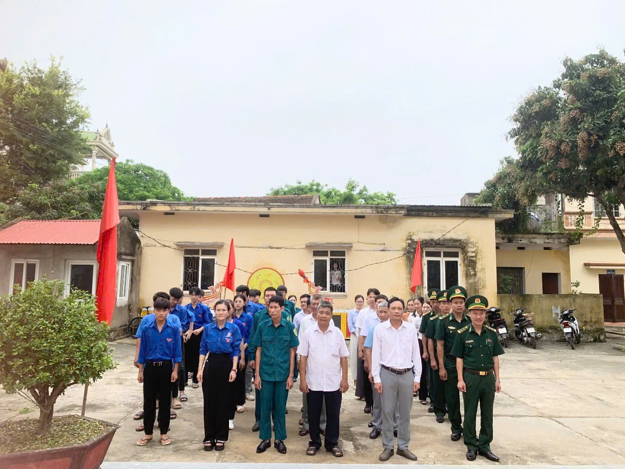 Anh-tin-bai