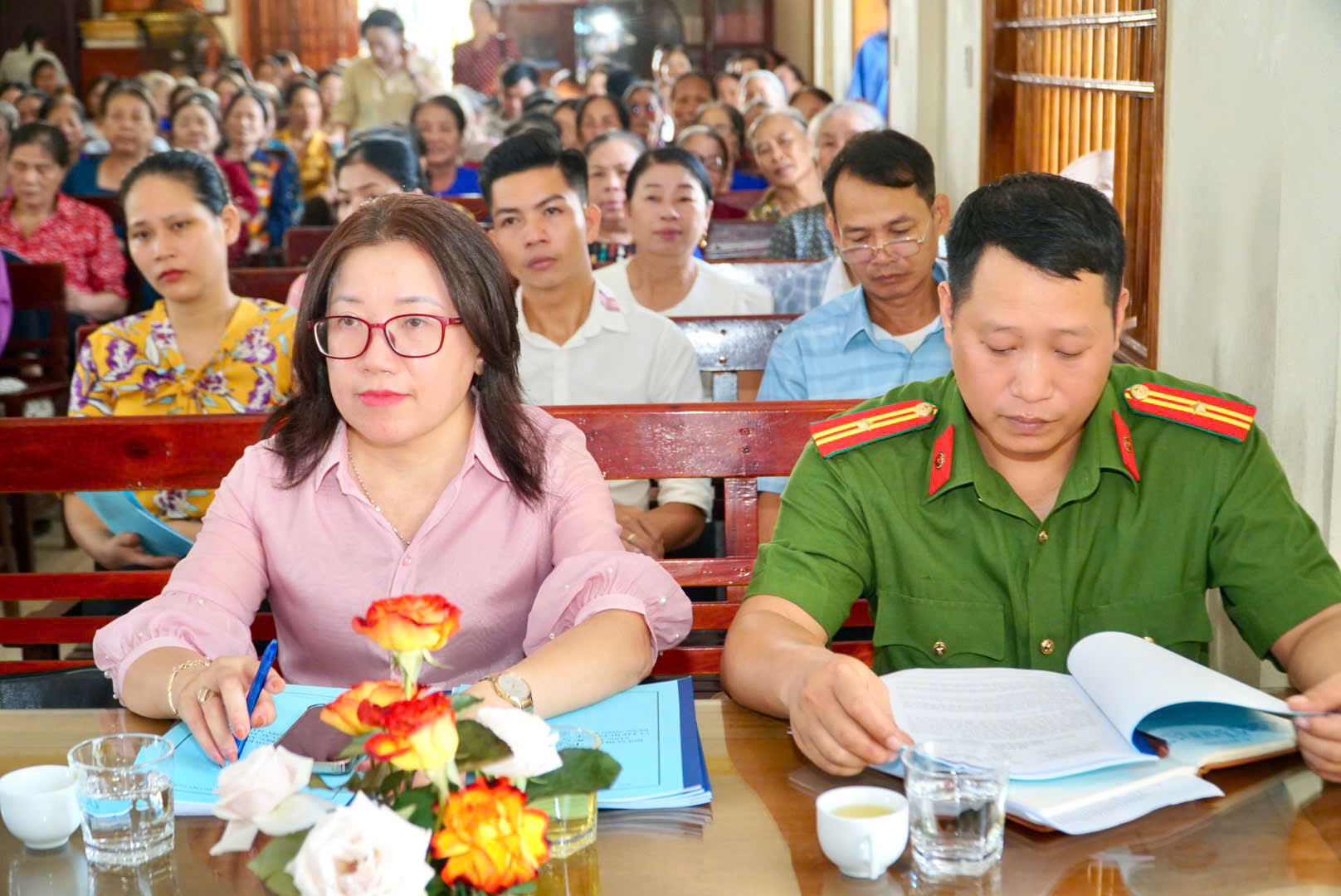 Anh-tin-bai