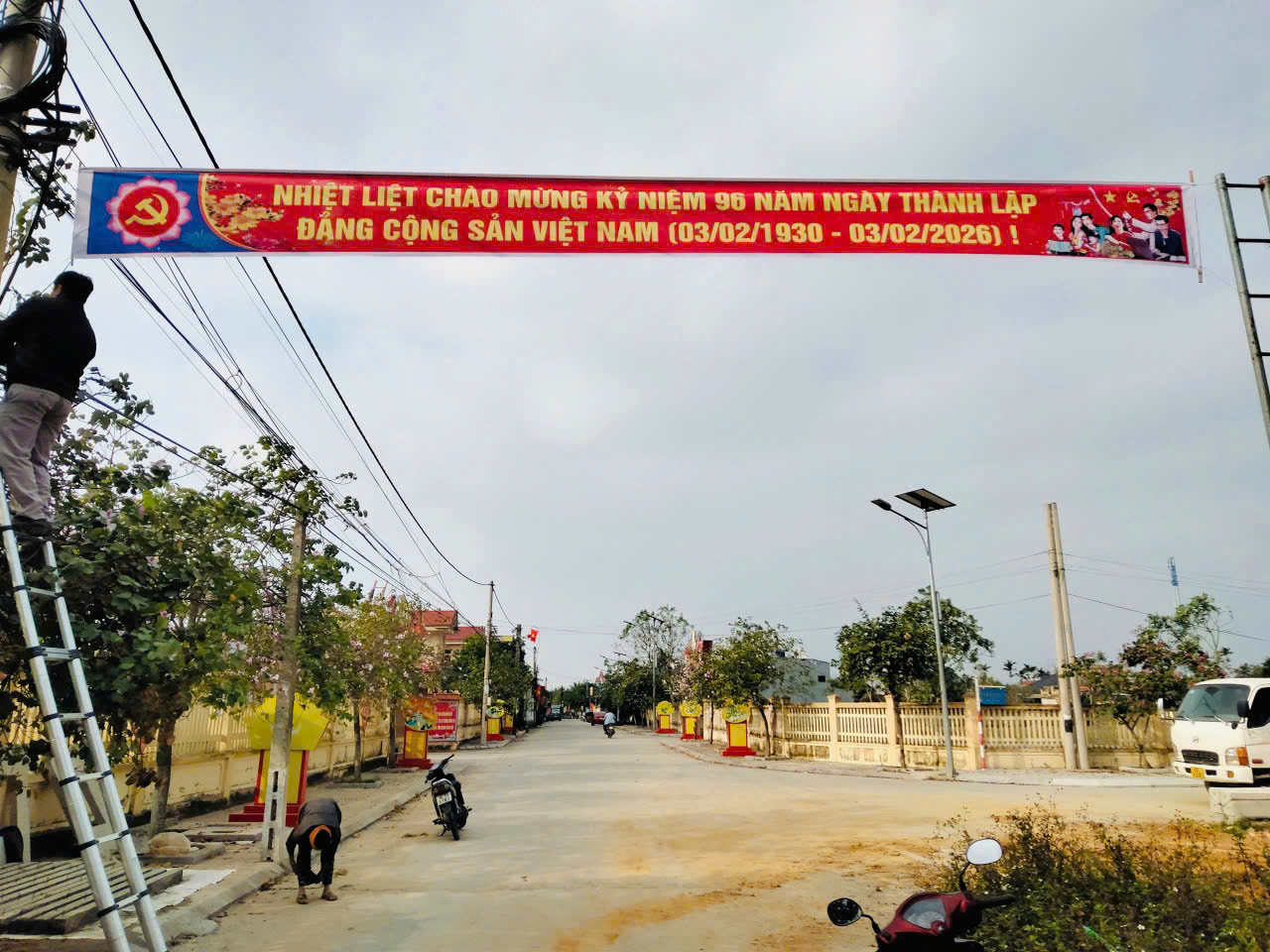 Anh-tin-bai