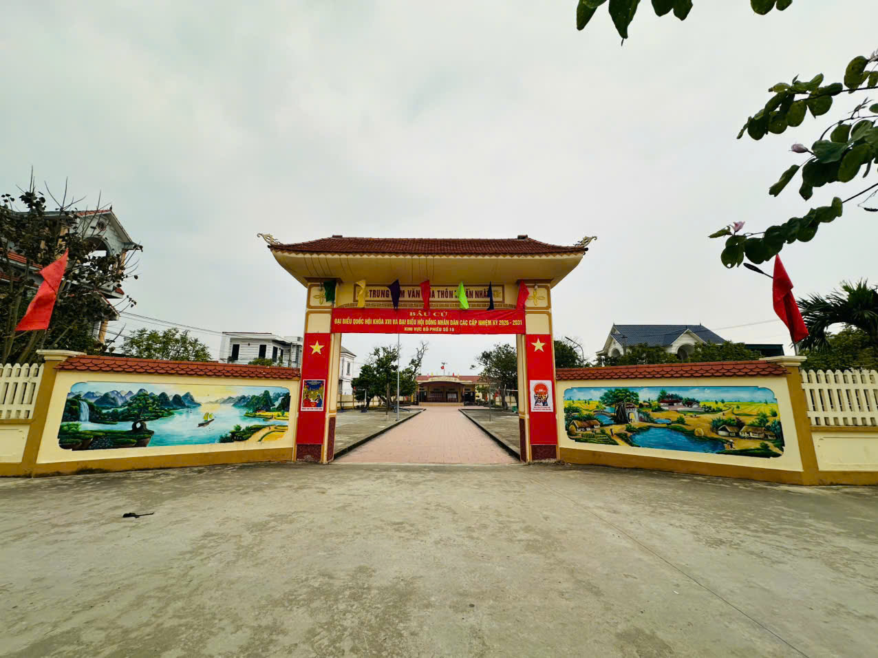 Anh-tin-bai