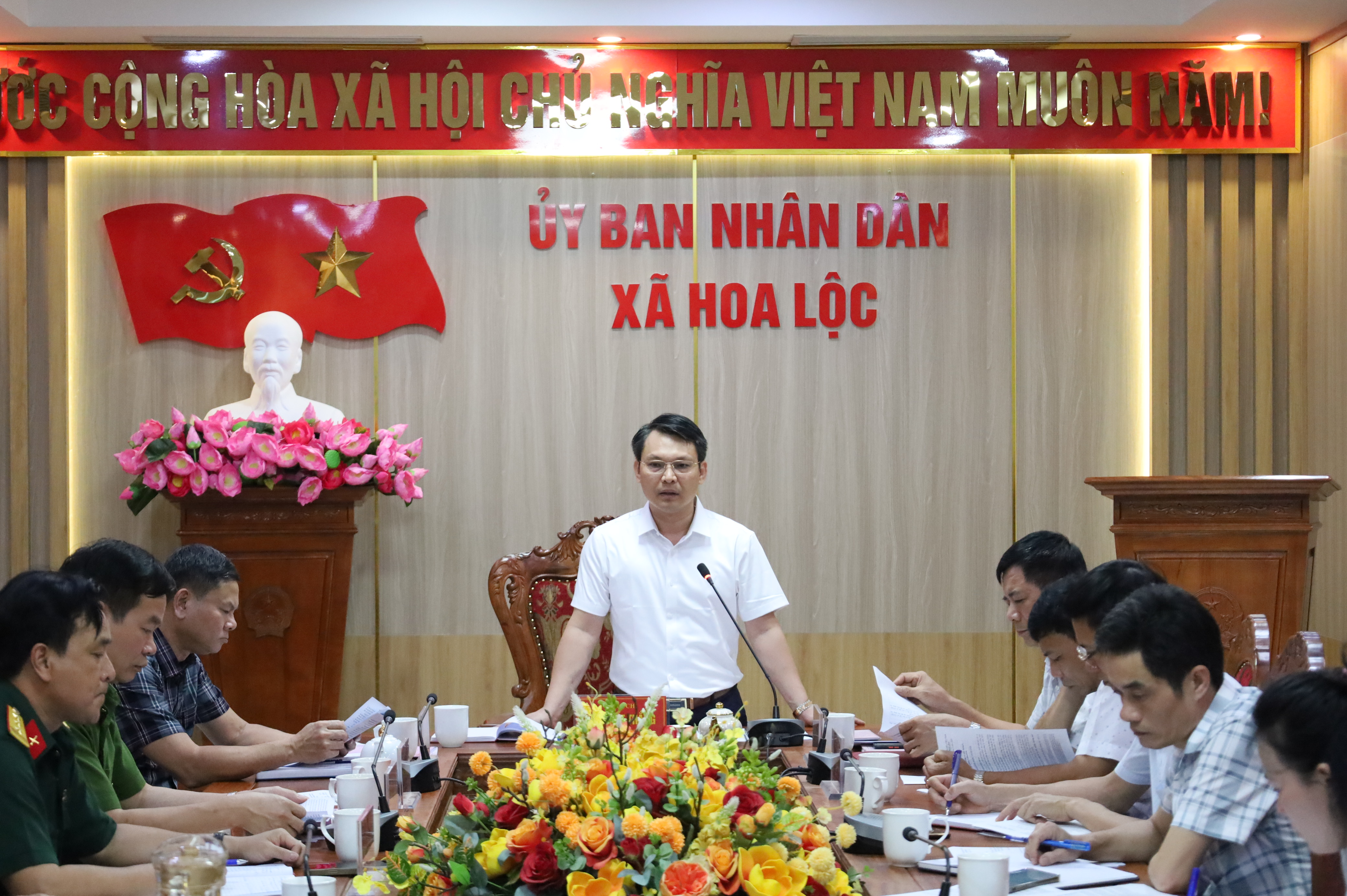 Anh-tin-bai