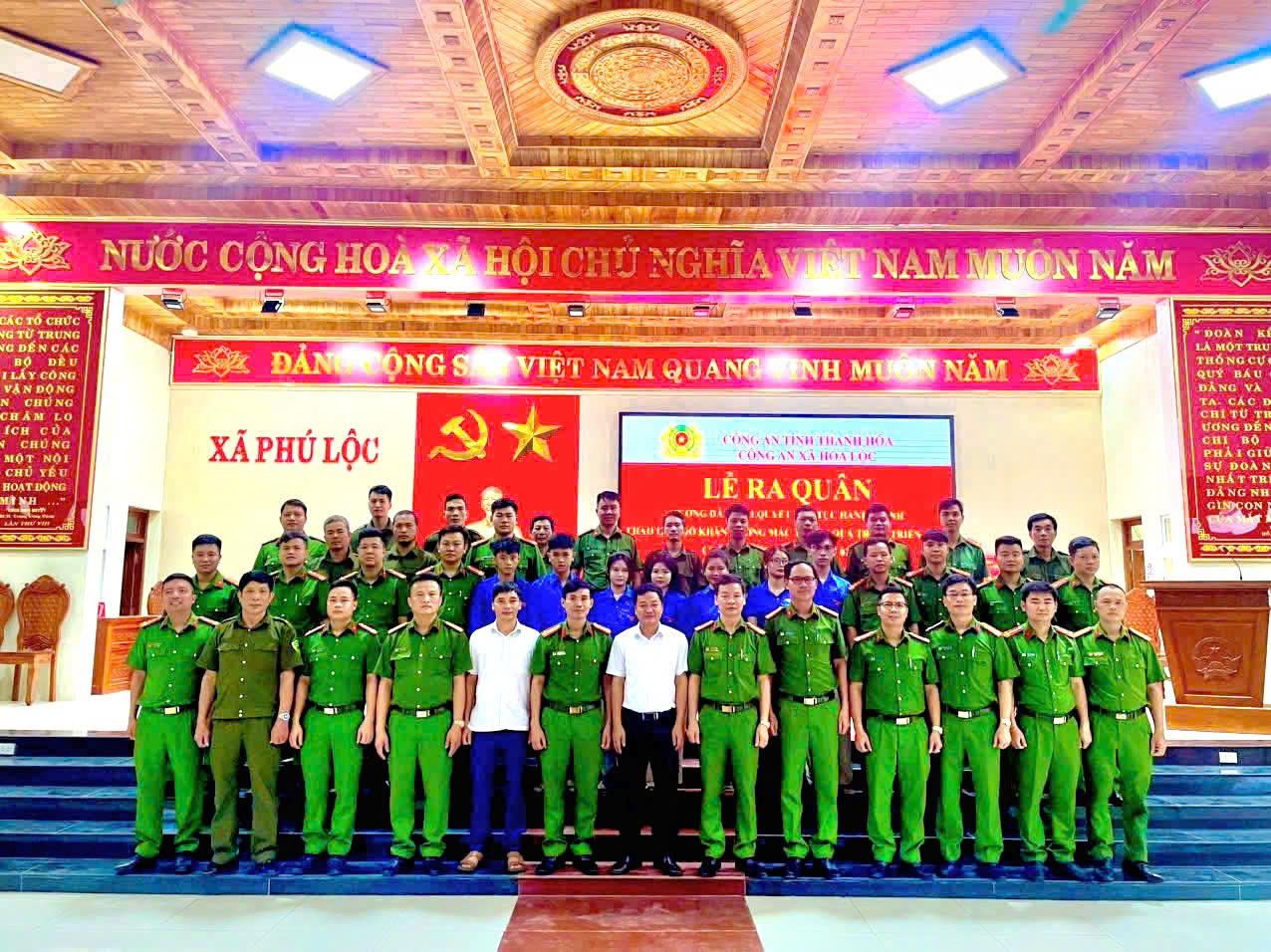 Công an xã Hoa Lộc " giữ bình yên cuộc sống - vì nhân dân phục vụ
