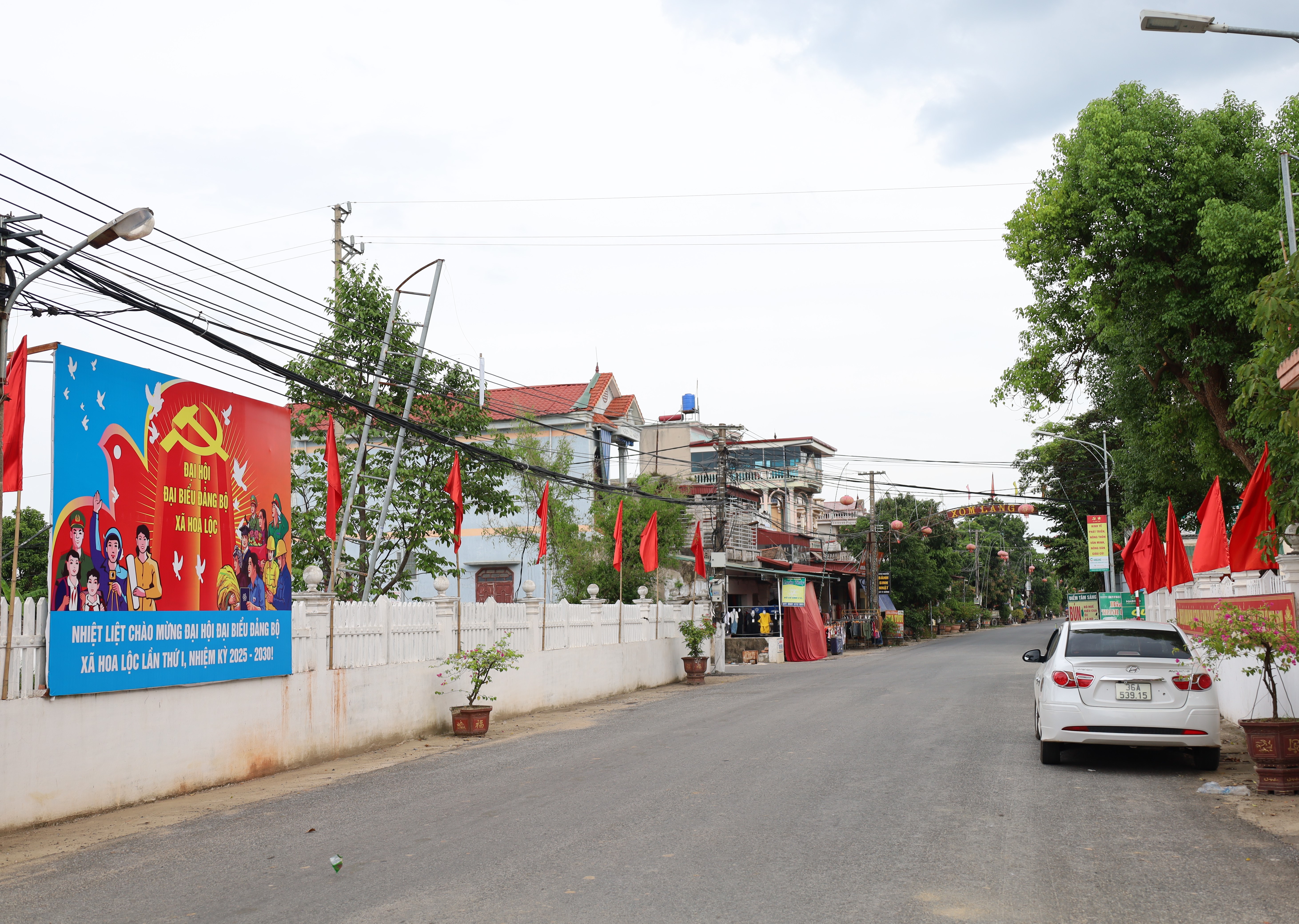 Anh-tin-bai