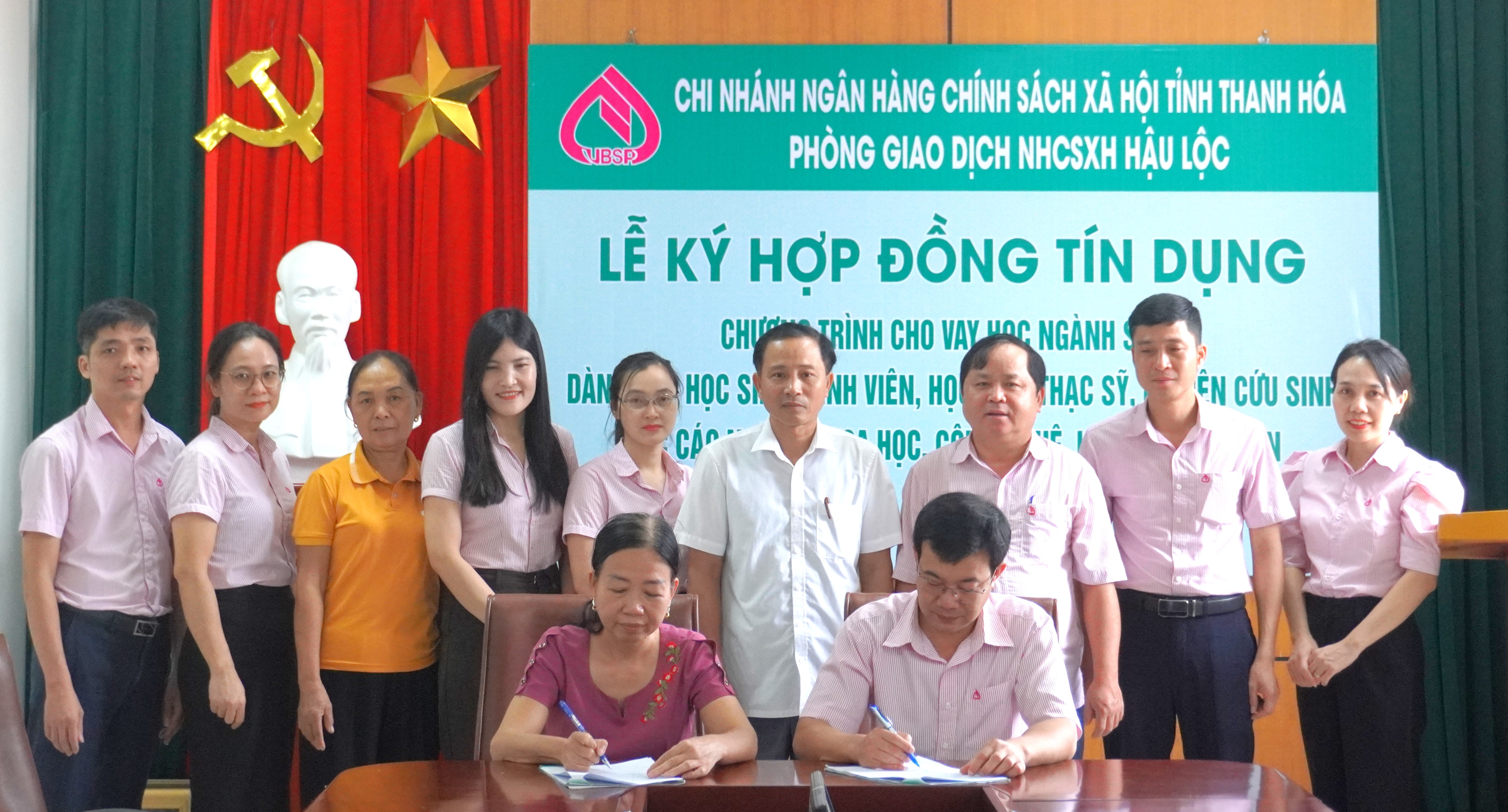 Ngân hàng Chính sách Hậu Lộc giải ngân khoản vay đầu tiên cho sinh viên theo Chương trình tín dụng STEM