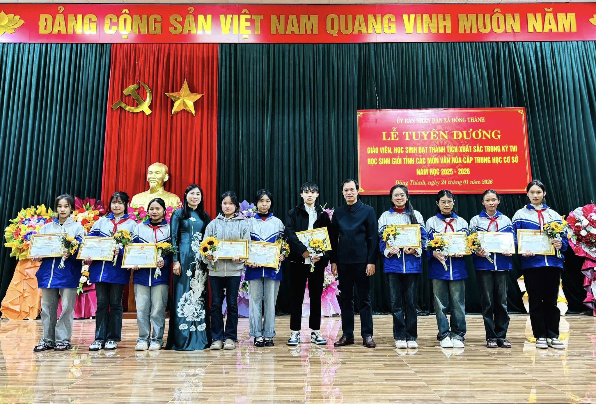 LAN TOẢ GIÁ TRỊ TRÍ TUỆ – ĐÔNG THÀNH TÔN VINH NHỮNG HẠT GIỐNG ƯƠM MẦM TƯƠNG LAI