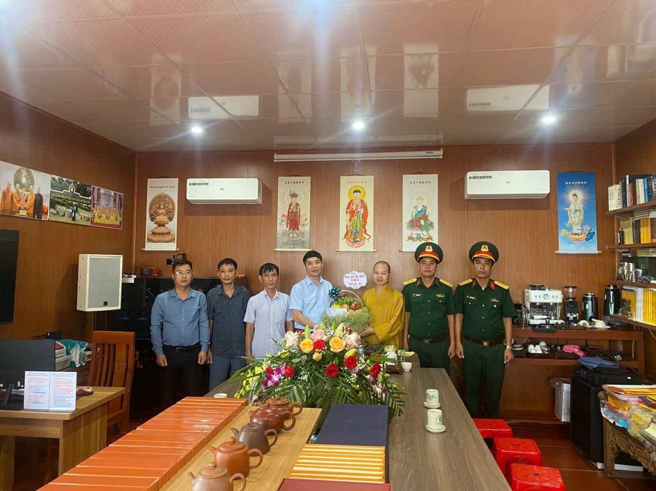 Anh-tin-bai
