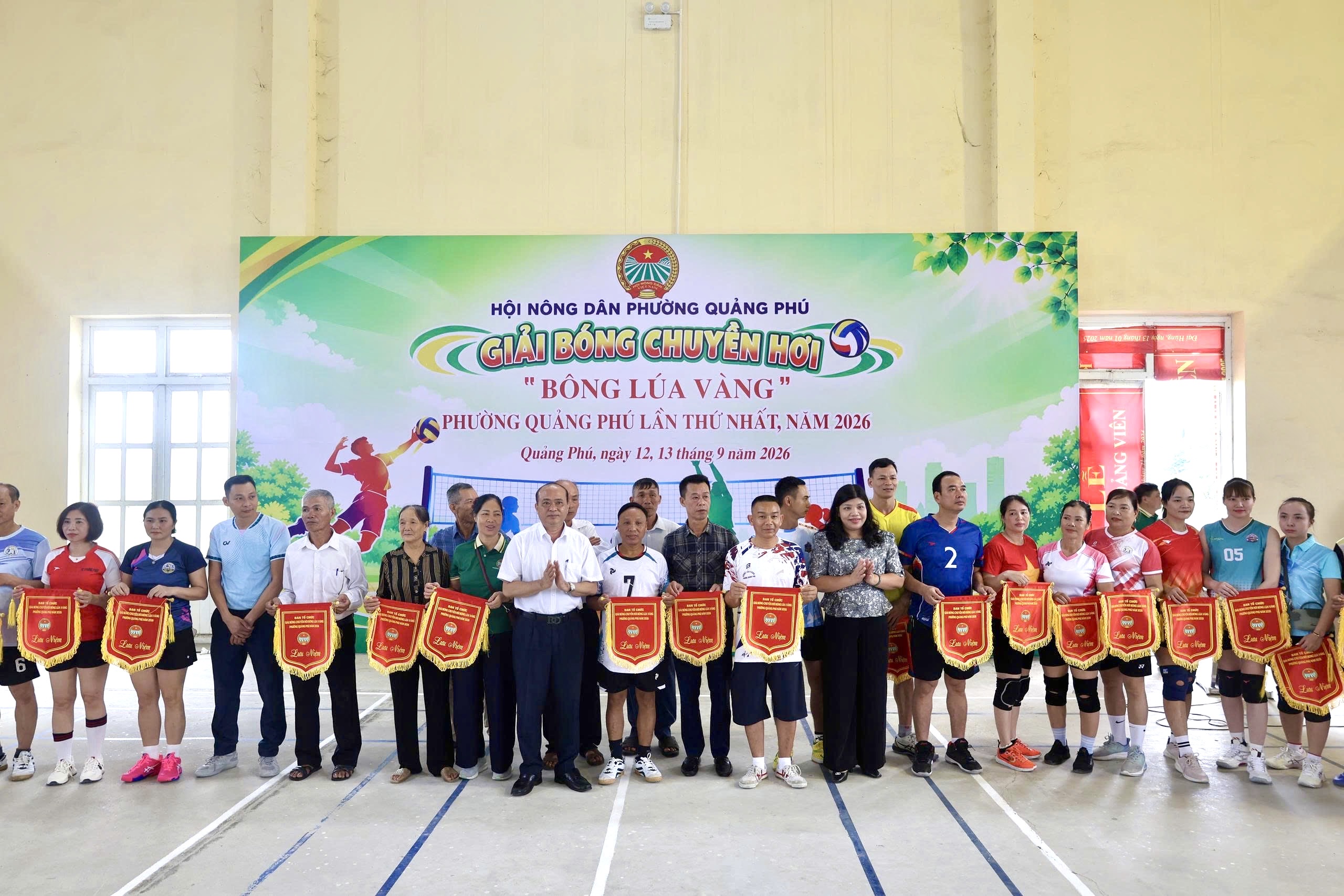Khai mạc Giải bóng chuyền hơi “Bông lúa vàng” phường Quảng Phú năm 2026