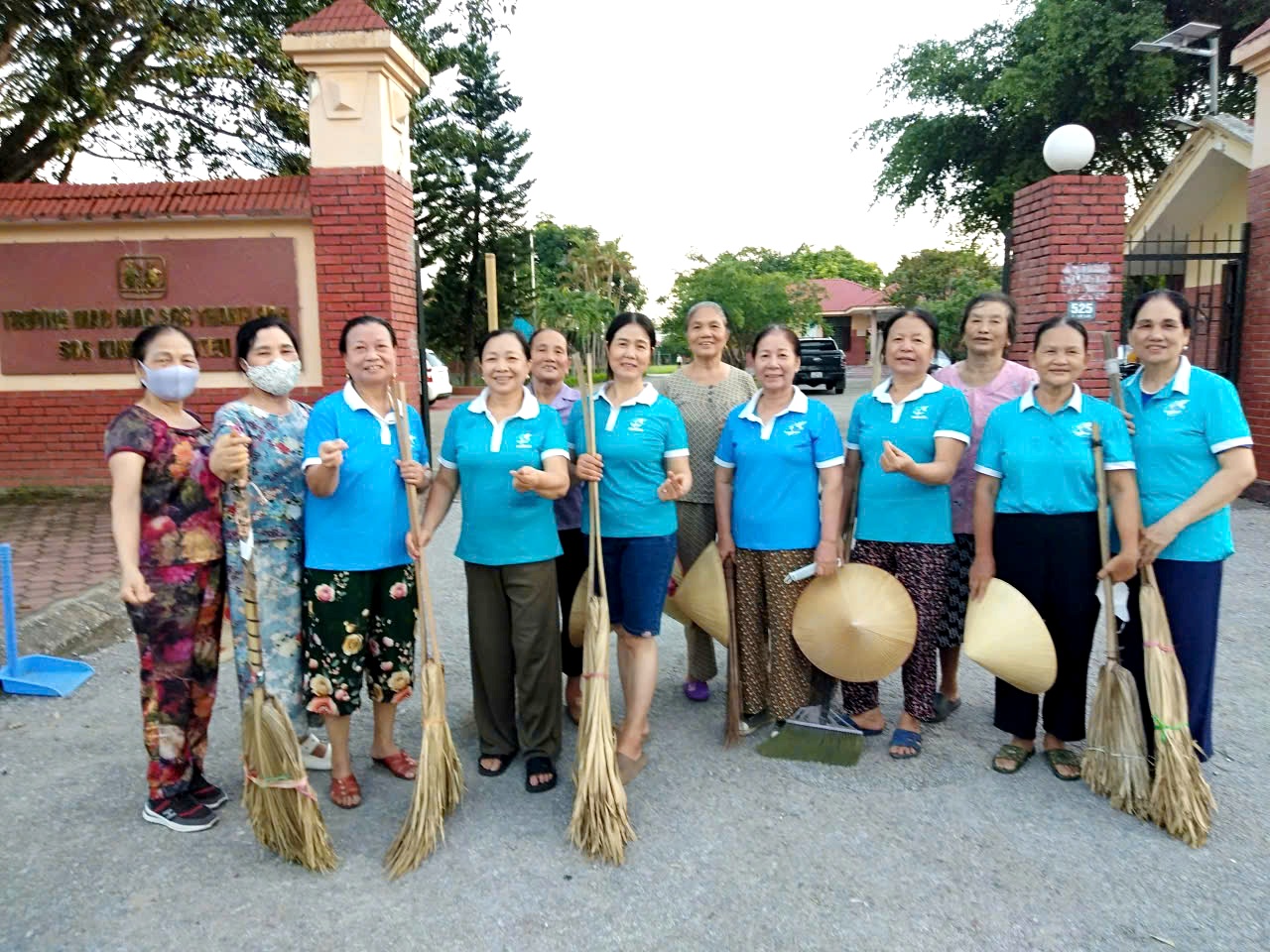 Anh-tin-bai
