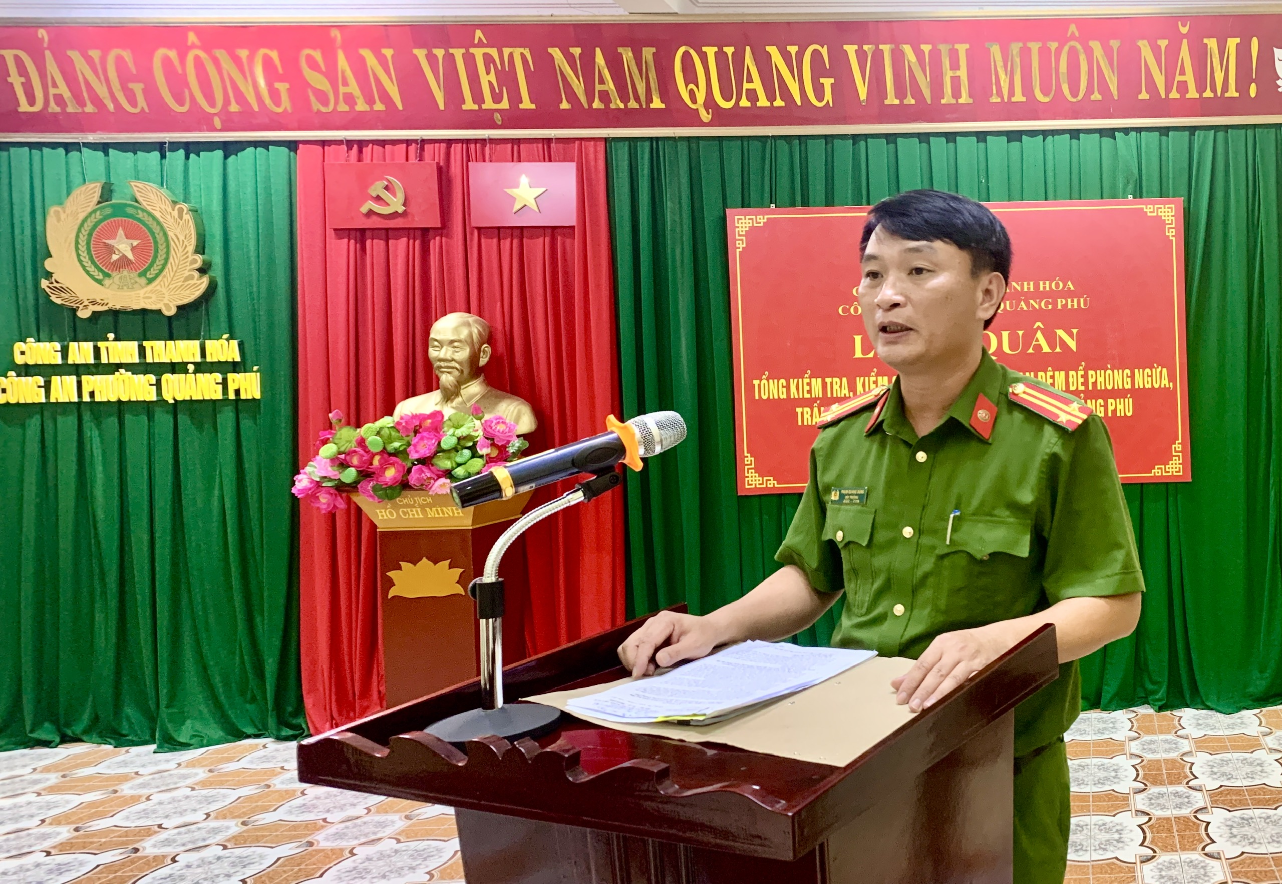 Anh-tin-bai