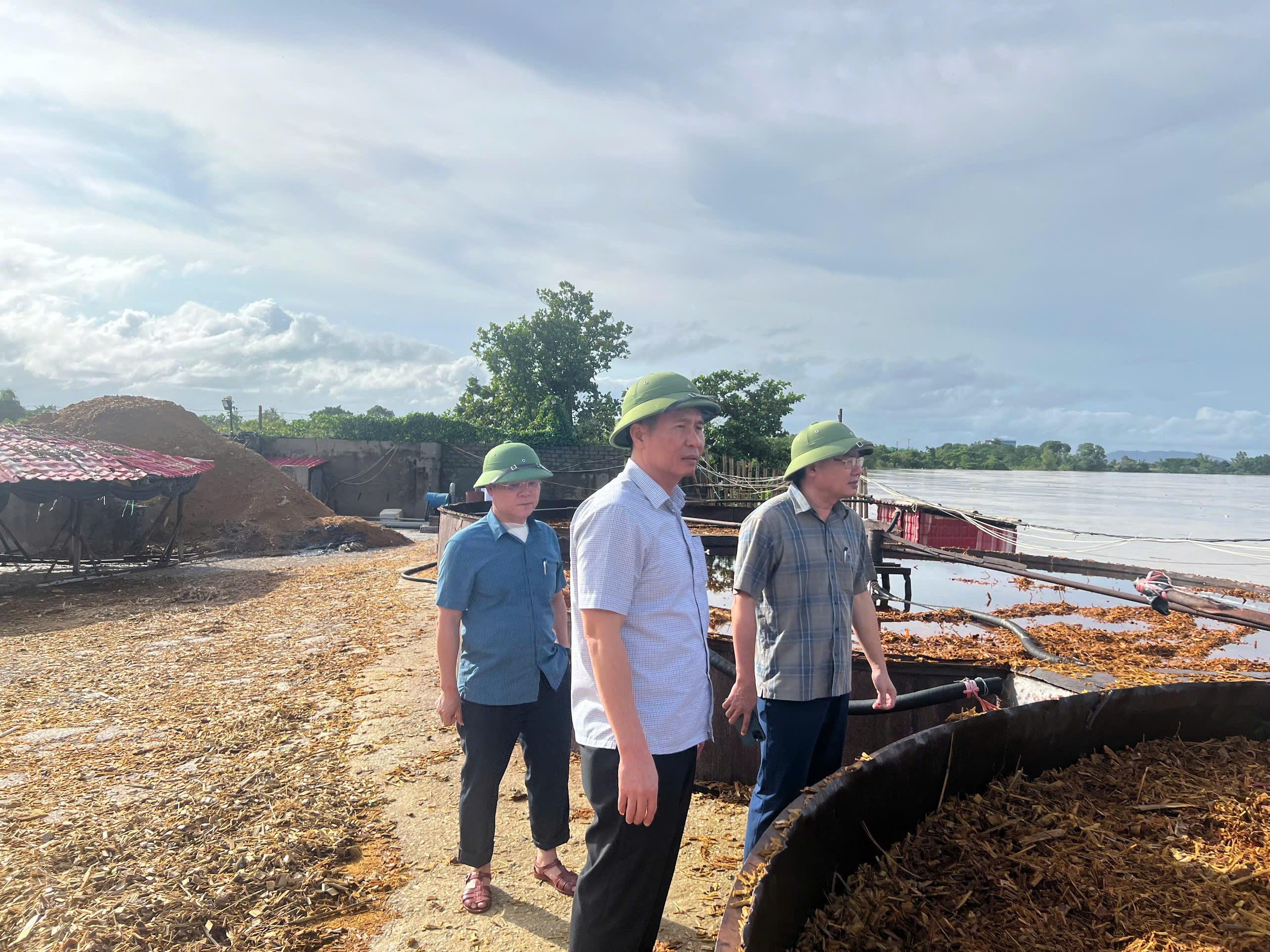 Phường Quảng Phú triển khai ứng phó với áp thấp nhiệt đới trên biển đông mạnh lên thành bão và mưa lớn trong những ngày tới