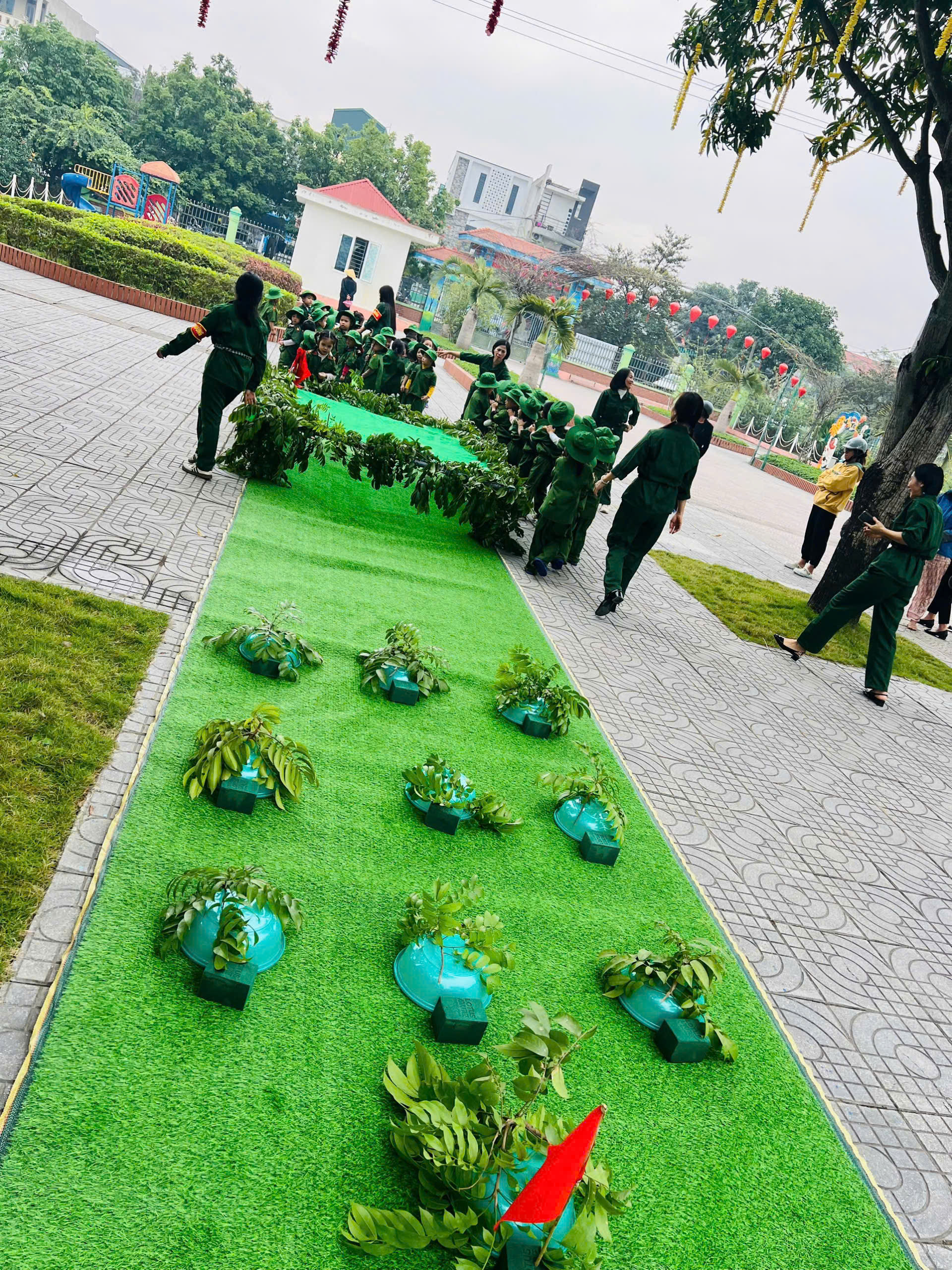 Anh-tin-bai
