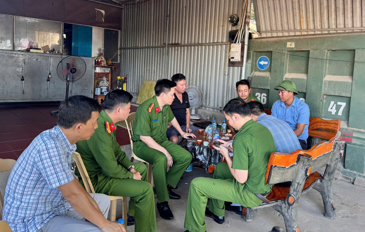 Phường Quảng Phú kiểm tra, xử lý vi phạm trật tự đô thị