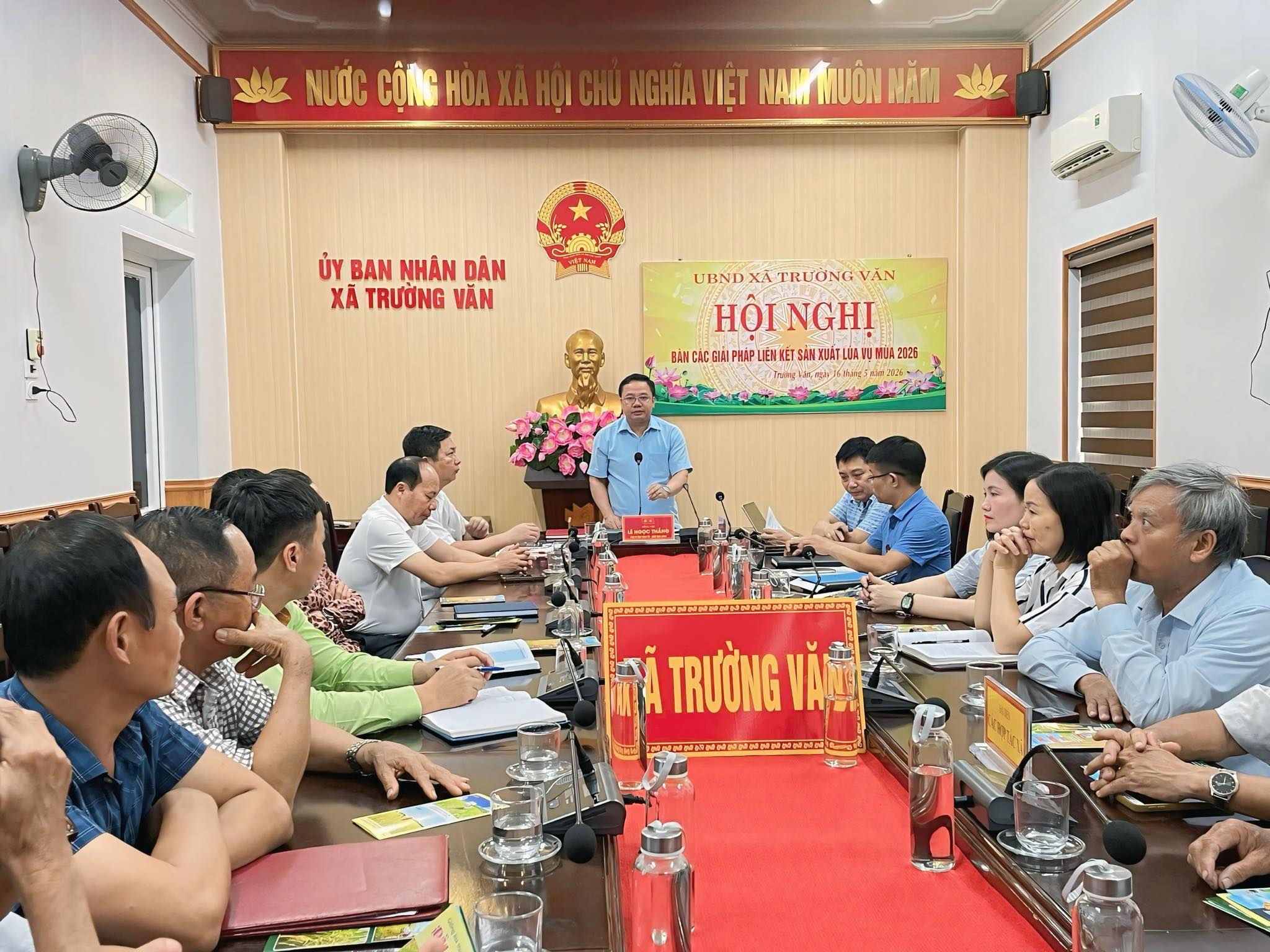 HỘI NGHỊ LÀM VIỆC VỚI CÁC DOANH NGHIỆP CUNG ỨNG GIỐNG, VẬT TƯ NÔNG NGHIỆP VÀ LIÊN KẾT BAO TIÊU SẢN PHẨM