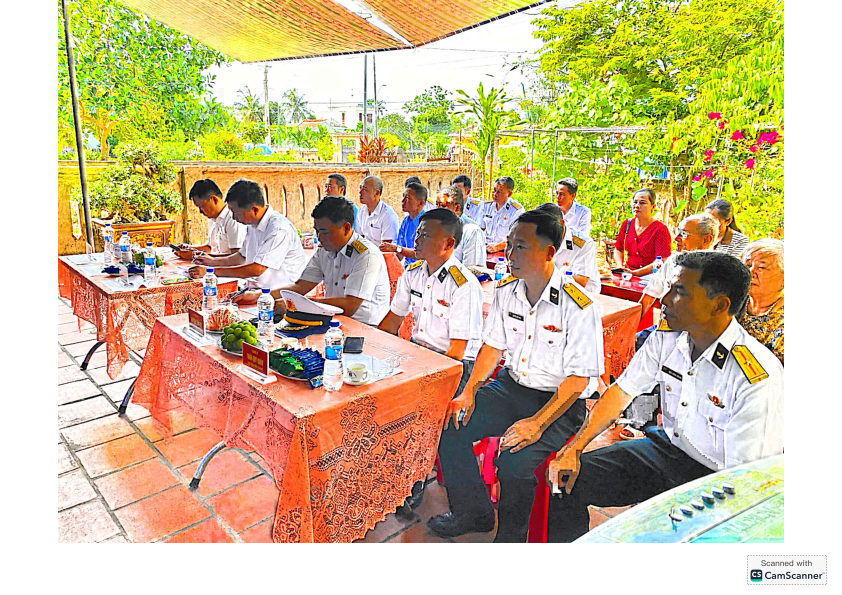 Lễ cắt băng khành thành bàn giao nhà đồng đội