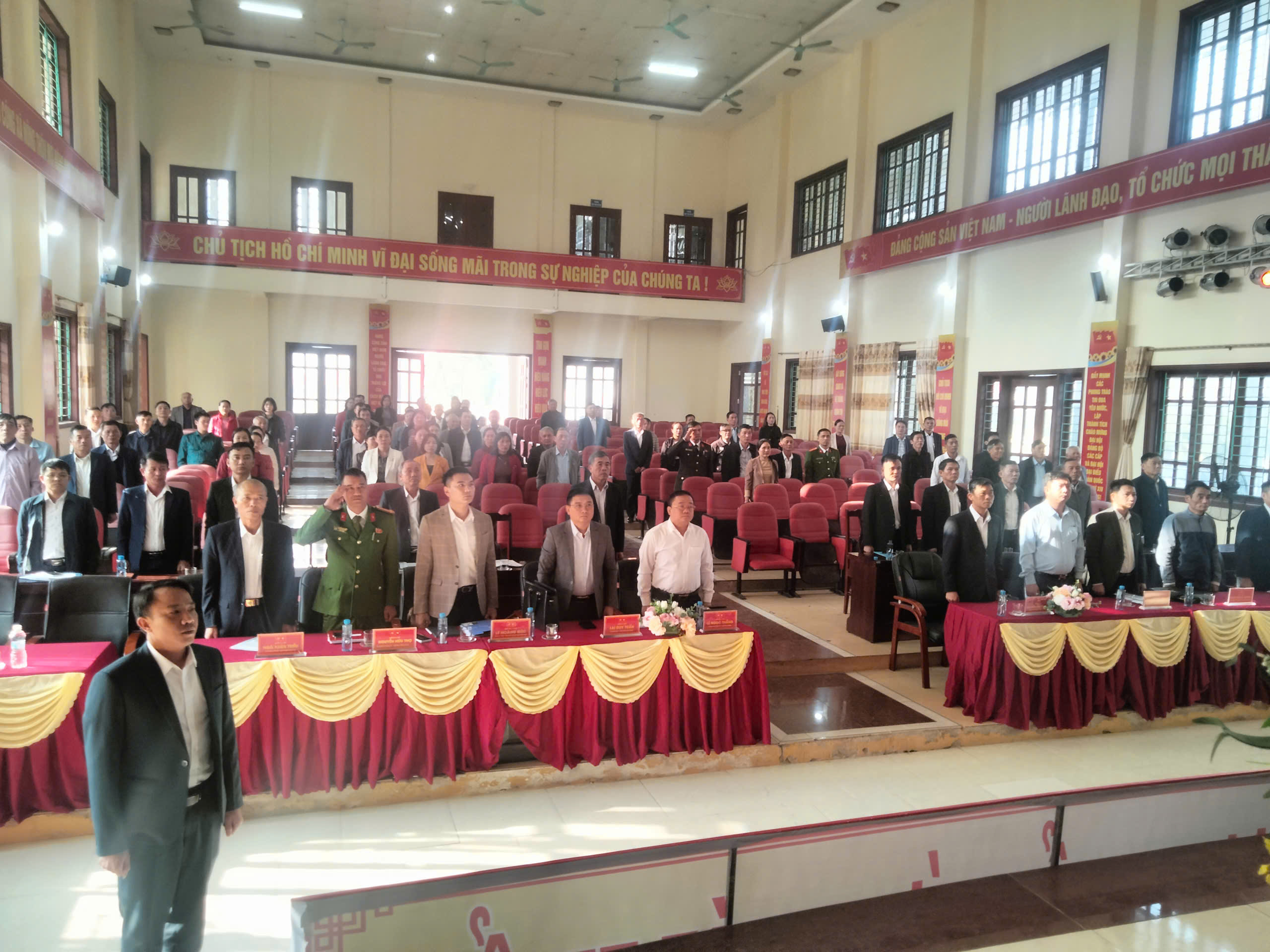 ảnh hội đồng 1.jpg