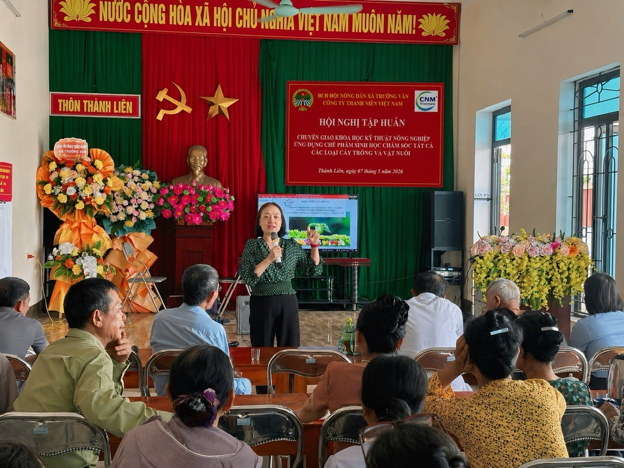 HỘI NGHỊ TẬP HUẤN CHUYỂN GIAO KHOA HỌC KỸ THUẬT NÔNG NGHIỆP ỨNG DỤNG CHẾ PHẨM SINH HỌC CHĂM SÓC CÁC LOẠI CÂY TRỒNG VÀ VẬT NUÔI