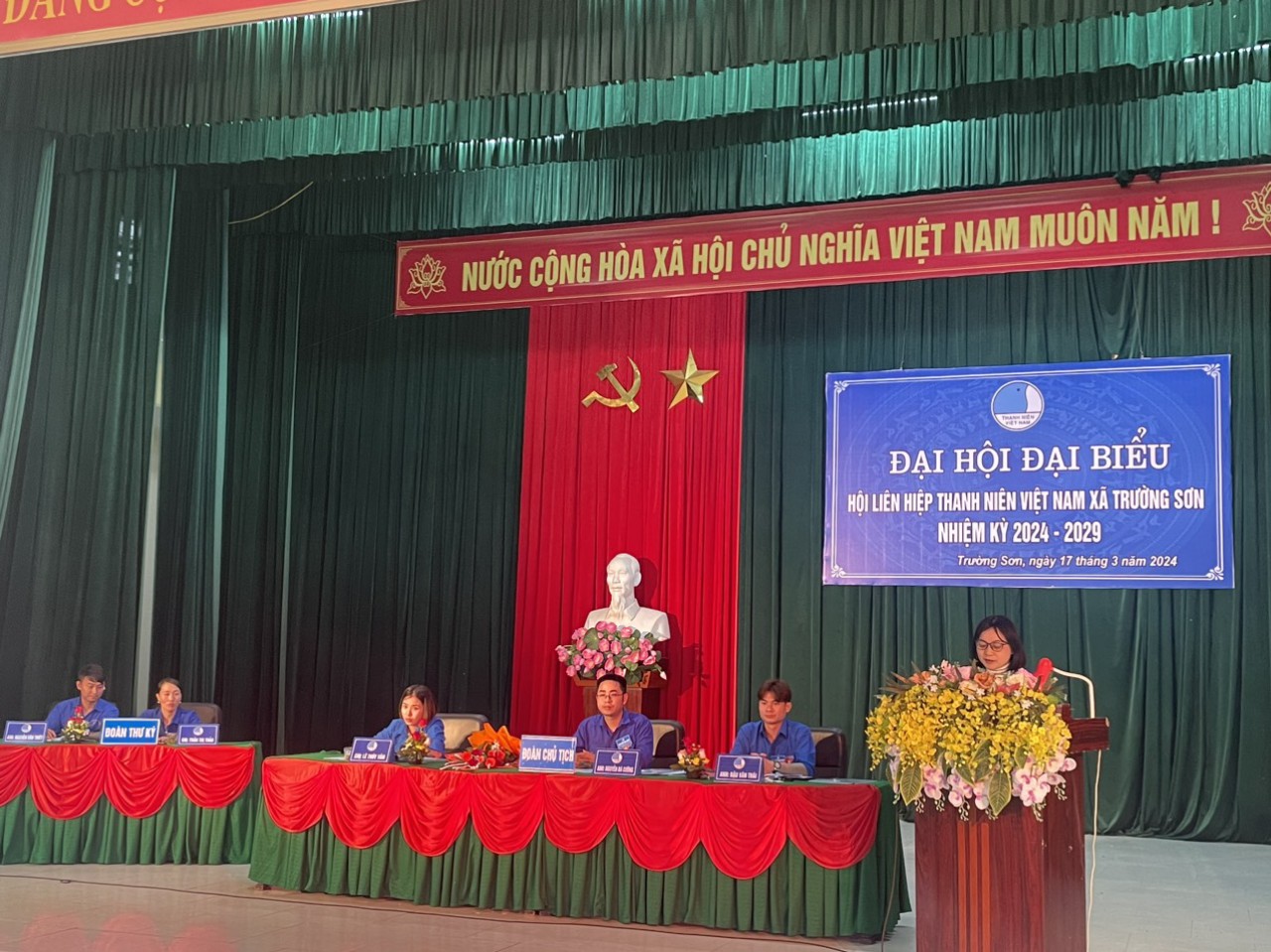 Trần Thị Tâm phát biểu ý kiến.jpg